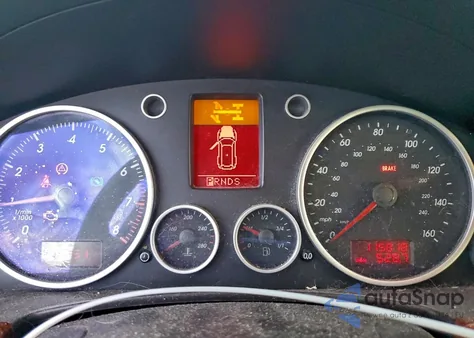 2005 Volkswagen Touareg 4.2 z USA, uszkodzony, nr VIN WVGZM77L25D023831